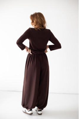 Костюм жіночий